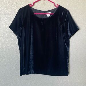 J Crew short sleeve fully lined velvet top. Size Medium.